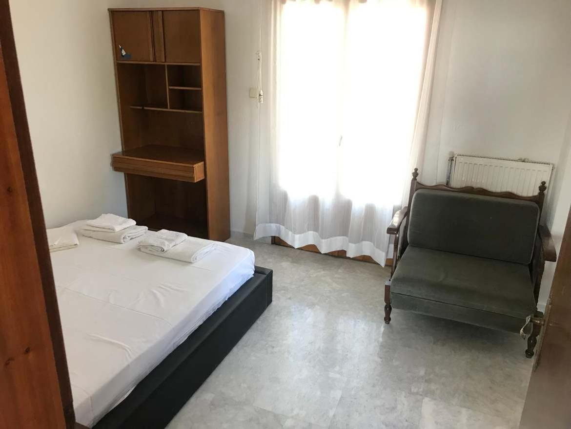 Great First Floor Appartment With View Nea Kallikrateia Ngoại thất bức ảnh