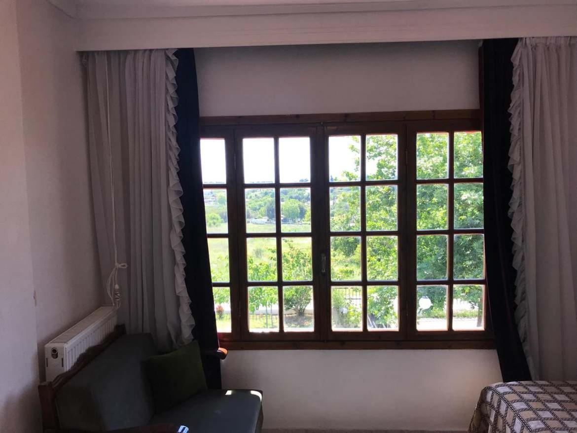 Great First Floor Appartment With View Nea Kallikrateia Ngoại thất bức ảnh